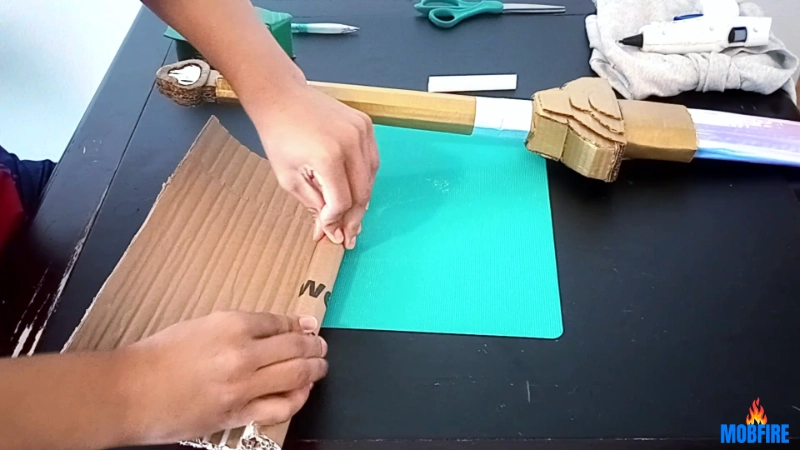 Diy tutorial rolling handle of Rumi sword.