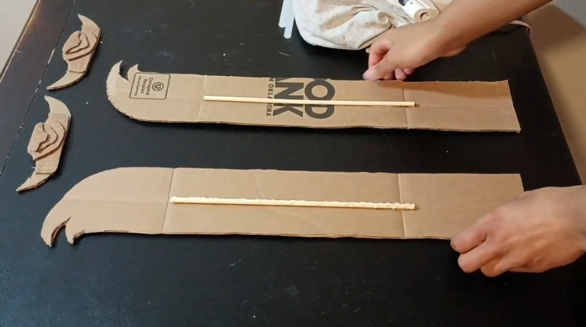 Diy tutorial building the blade inspired by Rumi's Soul Sword in Kpop Demon Hunters.