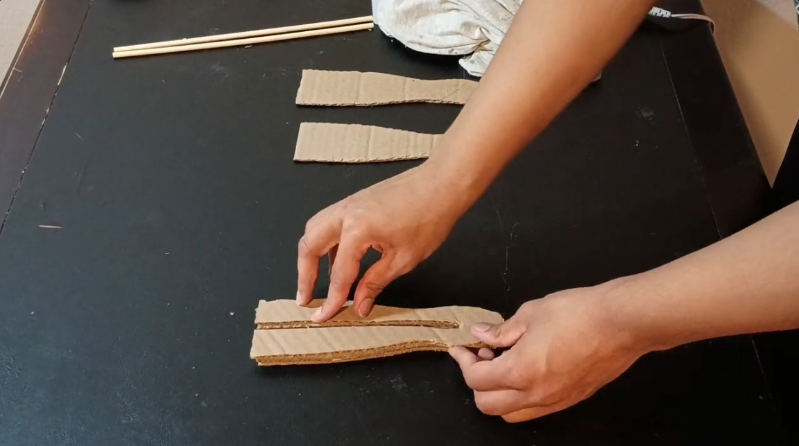 Diy tutorial building the handle inspired by Rumi's Soul Sword in Kpop Demon Hunters