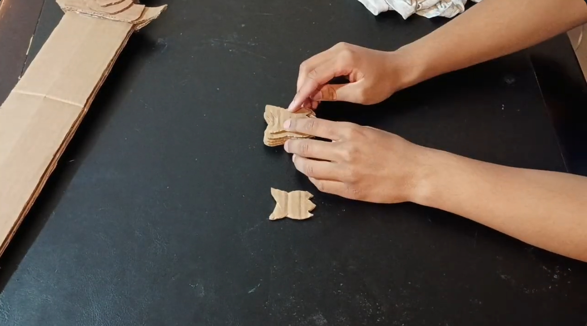 Diy tutorial building the pommel/hilt inspired by Rumi's Soul Sword in Kpop Demon Hunters.